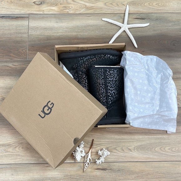 🍃🔆UGG- CLASSIC SHORT SNOW LEOPARD BOOTS🔆🍃 - Picture 12 of 14